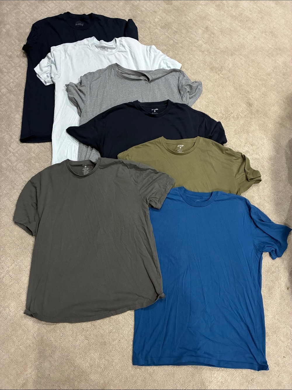 TRUE CLASSIC Men's Short Sleeve Crew Neck Tee - SEVEN PACK
